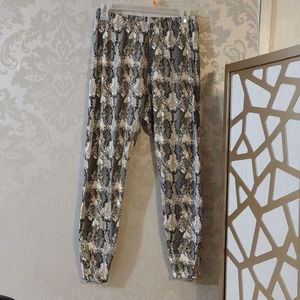 Old Navy Reptile Print leggings L